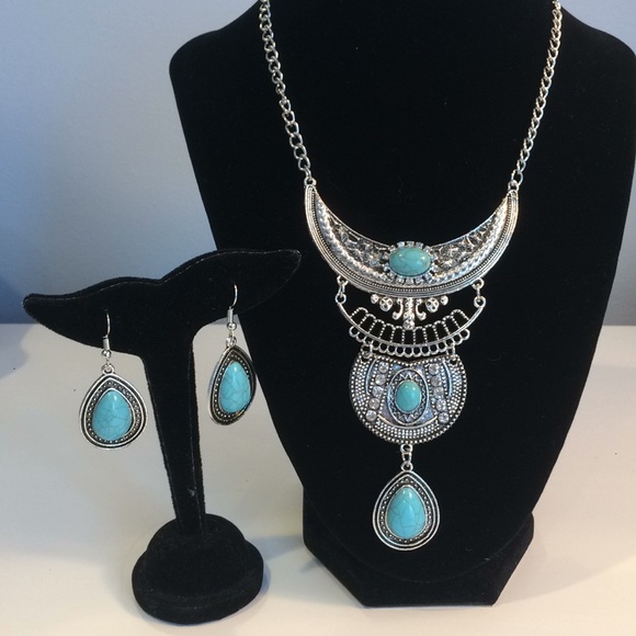 RESTOCKED! 5⭐️ Boho Statement Necklace Earrings - Picture 1 of 7